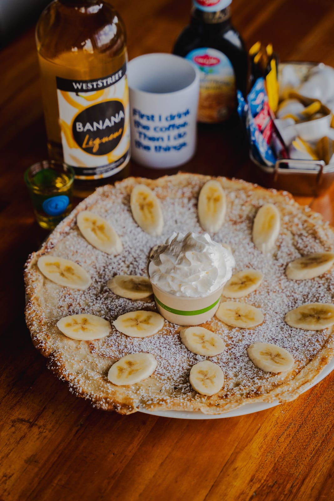 Banana pancake with liqueur