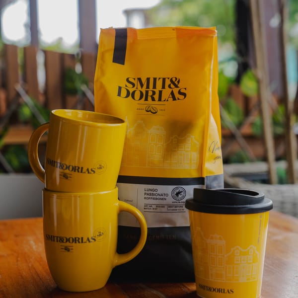 Smit & Dorlas coffee bags and mugs
